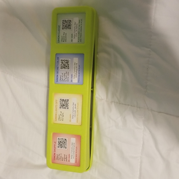 Simon flash hand held game - Picture 3 of 4